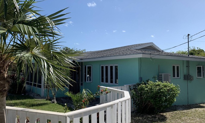 George Town Casa | Private Villa, 2 minutes from the beach, 4 minutes to Georgetown