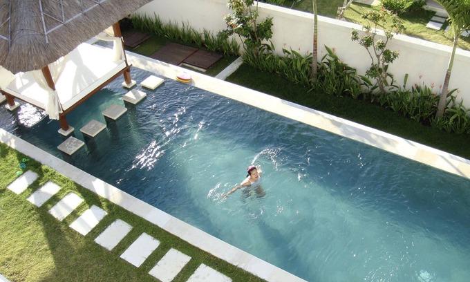 Kampial Villa | Villa privada; amplio jardín y 3 habitaciones, piscina exterior, internet