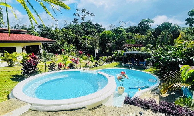 Chachagua Casa | La Fortuna! Private Villas Minutes from La Fortuna w/ Private Pool Large Groups