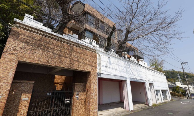 Atami Villa | Private villa for up to 10 people with a panoramic view of Atami in front of you