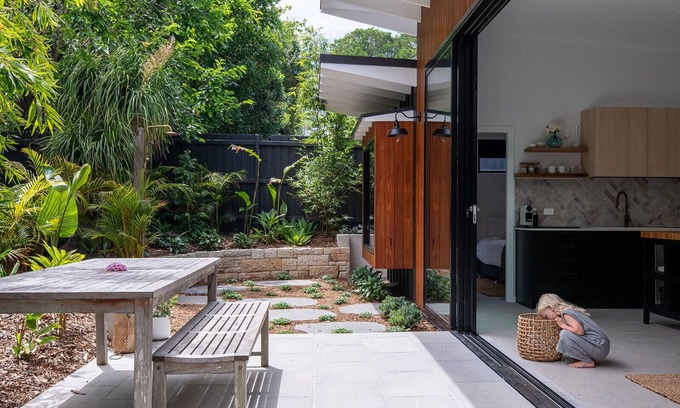 Avalon Beach Villa | Private villa just a 4 min walk to Avalon Beach!