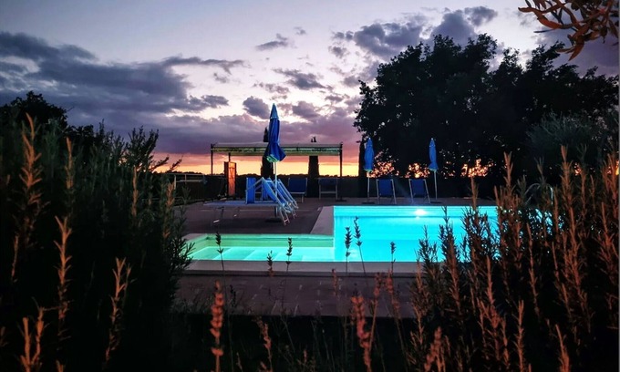 Cortona Old Town Villa | Casa de vacaciones privada con A/C, piscina privada, WIFI, TV, patio, vista panorámica