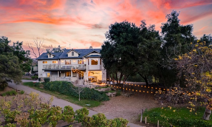 Ramona Casa | Private Vineyard Retreat