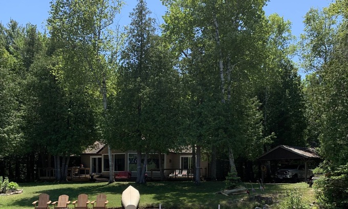 Cloyne Casa | Private waterfront getaway