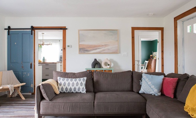 Ameliasburgh Casa | Private whole home, perfect for an amazing County getaway