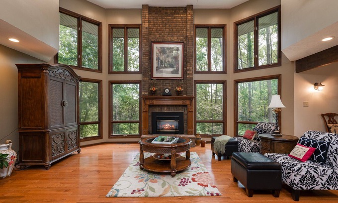 Webster Casa | Privated 3 acreage wood retreat near 30 Restraunts