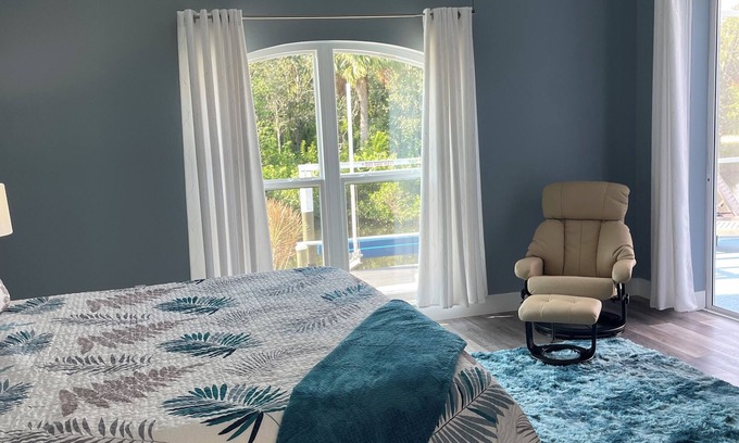 Punta Gorda Casa | Privately Owned Home – Private Pool, Dock and Canal Views, quiet cul-de-sac.
