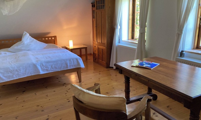 Muritz Casa | Privates Landhaus Eines Berliner Künstlerehepaares mit Parkähnlichem Garten