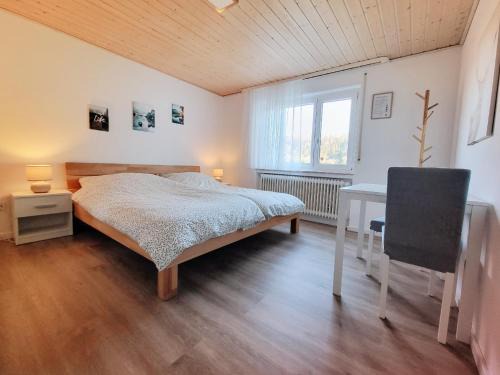 Glatt Casa | privates Zimmer in Unterkunft mit Glatttal Blick in Wasserschloss Nähe
