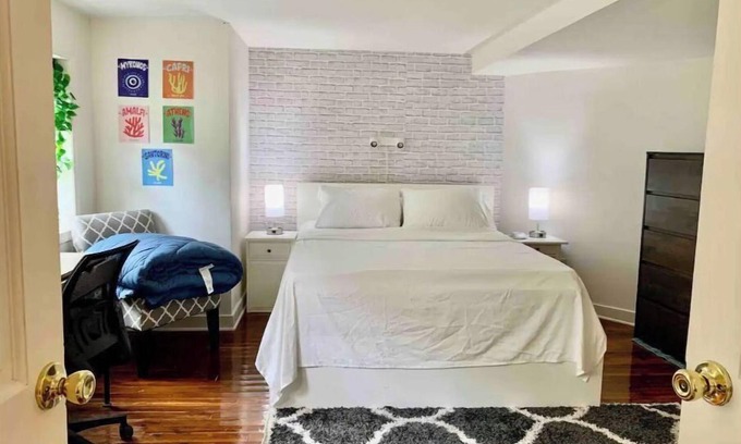 Reed-Cooke Apartamento | Pro Clean 96-Walk Score Adams Morgn/U St Cozy!