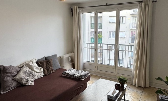 Le Kremlin-Bicetre Apartamento | Proche du centre de Paris ! Appartement calme de 45m2 avec balcon