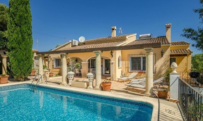 Arnella Villa | Promana - Villa Atenea, Moraira (El Portet) piscina privada, aire acondicionado.
