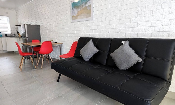 Oak Park Casa | *Promo!* 2-Min to Train Station!