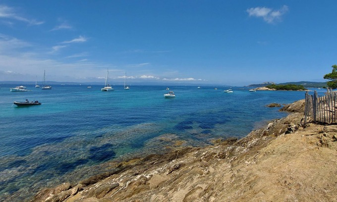 La Valette-du-Var Villa | PROMO Corner of paradise with shaded terrace, garden, swimming pool, 15min from the sea