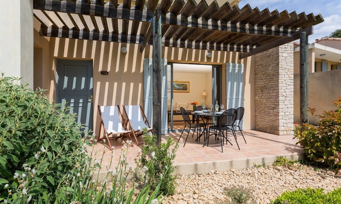 Saumane-de-Vaucluse Condominio | Promotion jusqu'à 45% | Appart 7p proche du Golf !