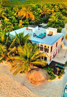 El Placer Casa | Pronoia Casa de Playa