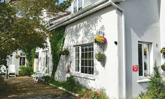 Ballyconneely Cabaña | Property 374 - Ballyconneely - sleeps 14 guests in 5 bedrooms