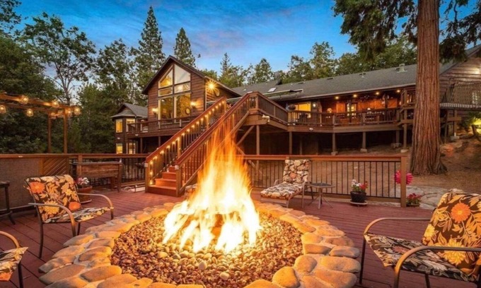 Sonora Casa | Prospector's Paradise - your resort destination in Sonora - Twain Harte!