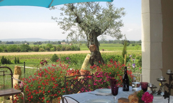 Saint-Roman-de-Malegarde Casa | Casa de campo provenzal con impresionantes vistas