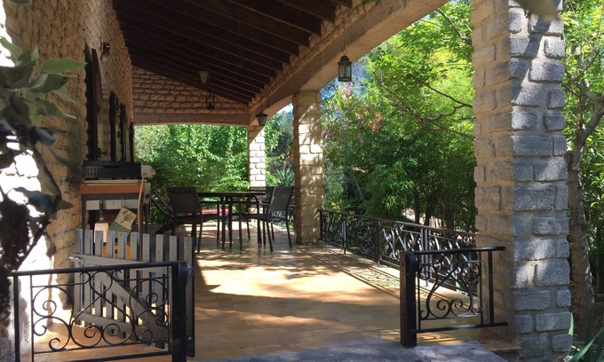 L'Isle-sur-la-Sorgue Cabaña | Casa provenzal en las alturas de L'Isle sur la Sorgue