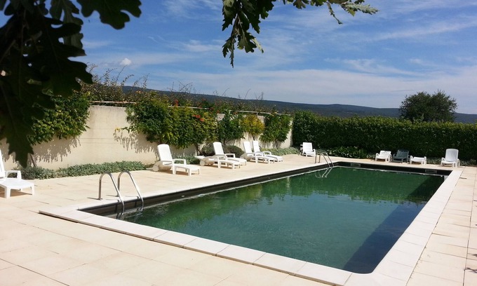 Flassan Cama Y Desayuno | Provenza, al pie del Mont Ventoux, en una aldea rodeada de viñedos