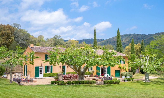 La Mole Villa | Provence Country Villa - 6 dormitorios, piscina y jardín