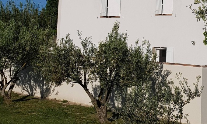 Mallemort Apartamento | La Provenza..........