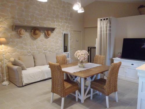 Bonnieux Apartamento | Provence Luberon Bonnieux Location Gite Chez Basile