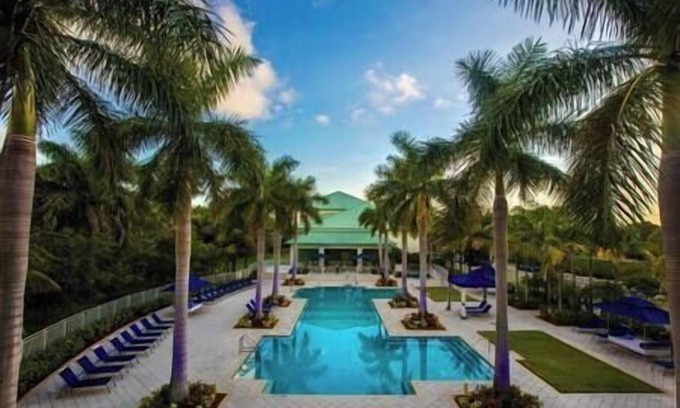 Doral Complejo | Provident Doral | Pool | Lux Resort | Concierge | Spa