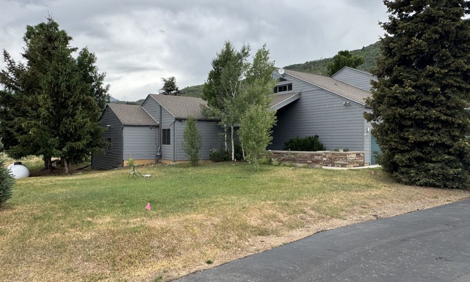 Sundance Casa | Provo Canyon 3 BR Mountain Home with wi-fi