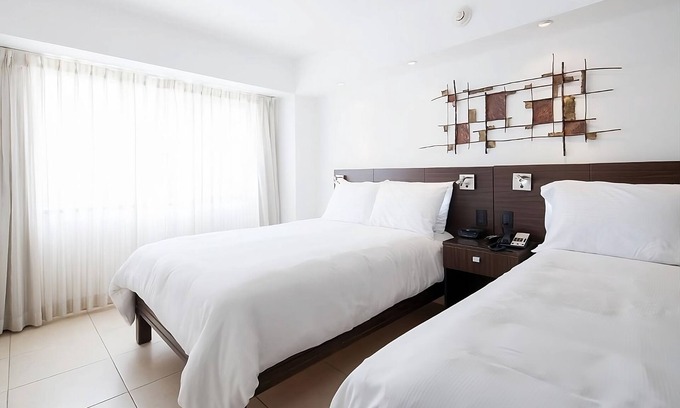San José Hotel | Proximity At its Best! 2 Contemporary Units, FREE Parking, Pets are Welcome too!