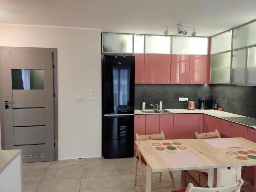 Sosnowiec Apartamento | Przestronny apartament w Sosnowcu, miejsce parkingowe w hali garażowej