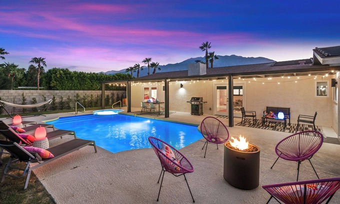 Desert Park Estates Casa | PS Playhouse: Playtime Found at Comfortable and Easy to Enjoy Home