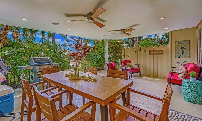 Downtown Lahaina Casa | Puamana 167-4. See and hear the ocean 200 feet away! 2 huge 20' x 15' lanais!