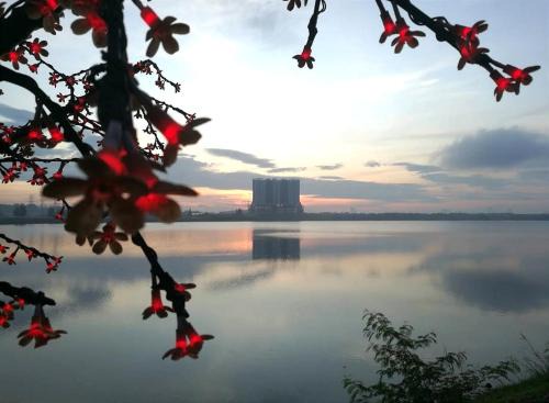 Puchong Apartamento | Puchong WindyLakeViewStayCation3R2B AT D Island