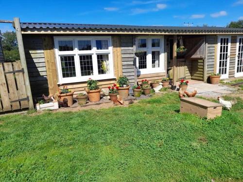 St. Martin Apartamento | Puddle Duck Peeps Out Chalet