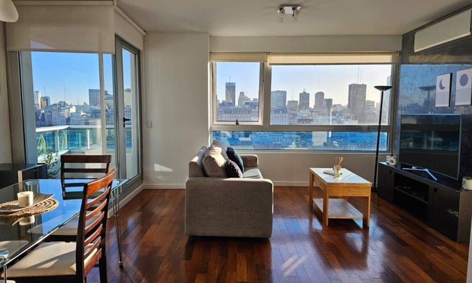 Microcentro Apartamento | Puerto Madero frente al Hotel Hilton Piso 16 Vista a la Ciudad
