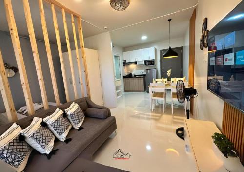 Puerto Princesa City Centre Apartamento | Puerto Princesa Apartment with FREE Pool, Parking & Gym - B2 2Flourite