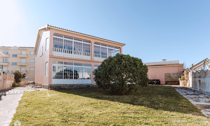 Praia de Santa Cruz Casa | Puerto Raval | 5 Bedrooms | BBQ & Garden