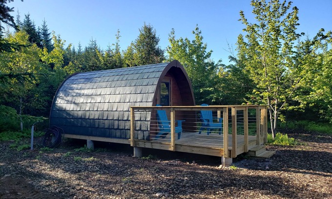 Englishtown Cabina | Puffin Pod Hike-In Sleeping Pod at Sally's Brook Off-Grid Luxury Cabins