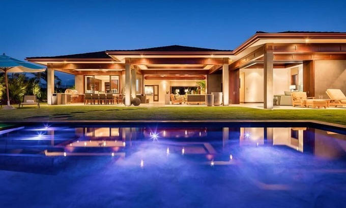 Kaupulehu Casa | Puka Pa 8 – Sweeping Ocean Views | Onsite Staff & Daily Housekeeping