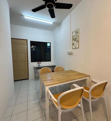 Kota Kinabalu Casa | Pulutan Homestay Manggatal
