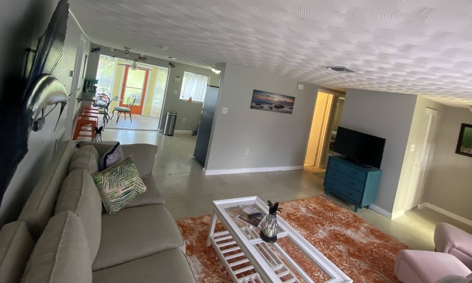 Charlotte Park Casa | Punta Cottage On The Water