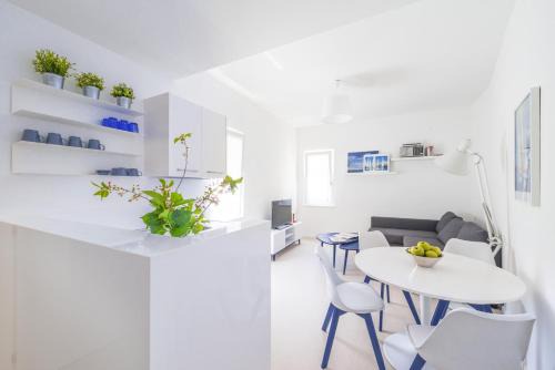 Marina di Puolo Apartamento | Puolo Seaside Apartment