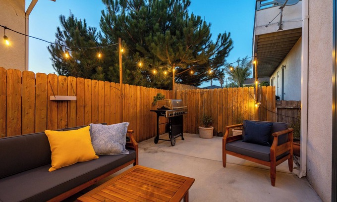 Grover Beach Casa | Pup Friendly 3BR Sleeps 8!