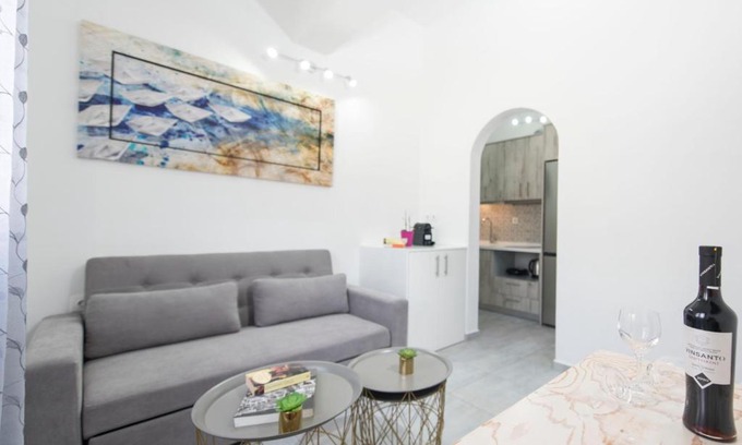 Emporio Apartamento | Pure and Simple Santorini