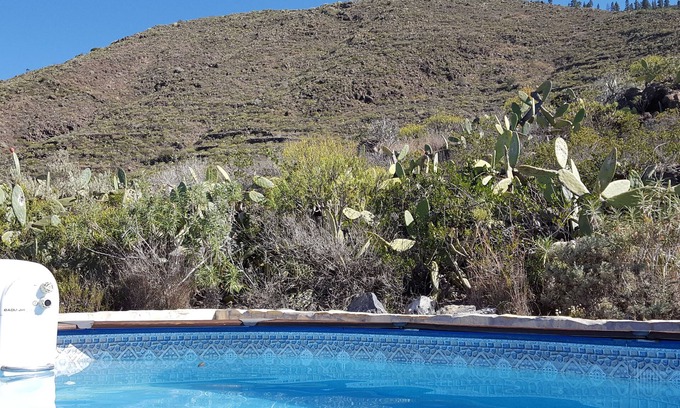 Guía de Isora Cabaña | Naturaleza pura y bienestar, oasis de relajación total.