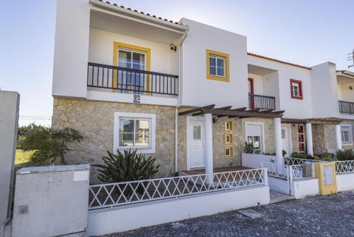 Famalicao Apartamento | Pure relax near Nazaré by Innkeeper