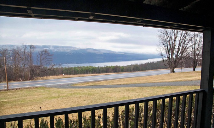 Hammondsport Casa | Purple Parrot-Charming Lakeside Retreat with Stunning Keuka Lake Views