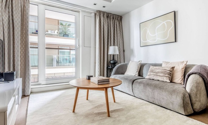 West Kensington Apartamento | Purpose built Kensington 1BR w/ Balcony, nr shops & bars, by Blueground